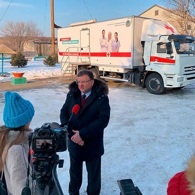 Приёмка комплексов гл.врачом  Уссурийской ЦГБ Скирута А.А.